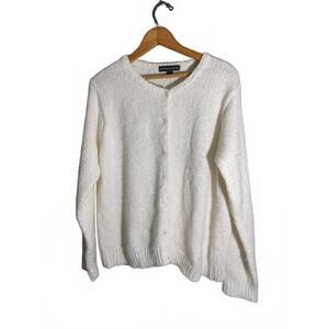 Northern Isles Cozy White Knobby Cardigan Sweater with Flower Buttons XL